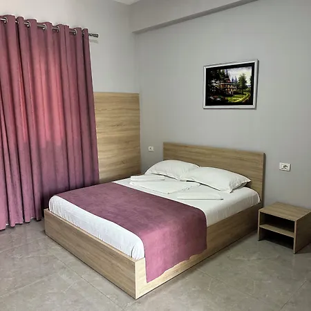Sweet Hotel Ljaknasi