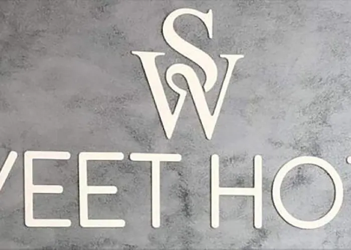 Sweet Hotel *